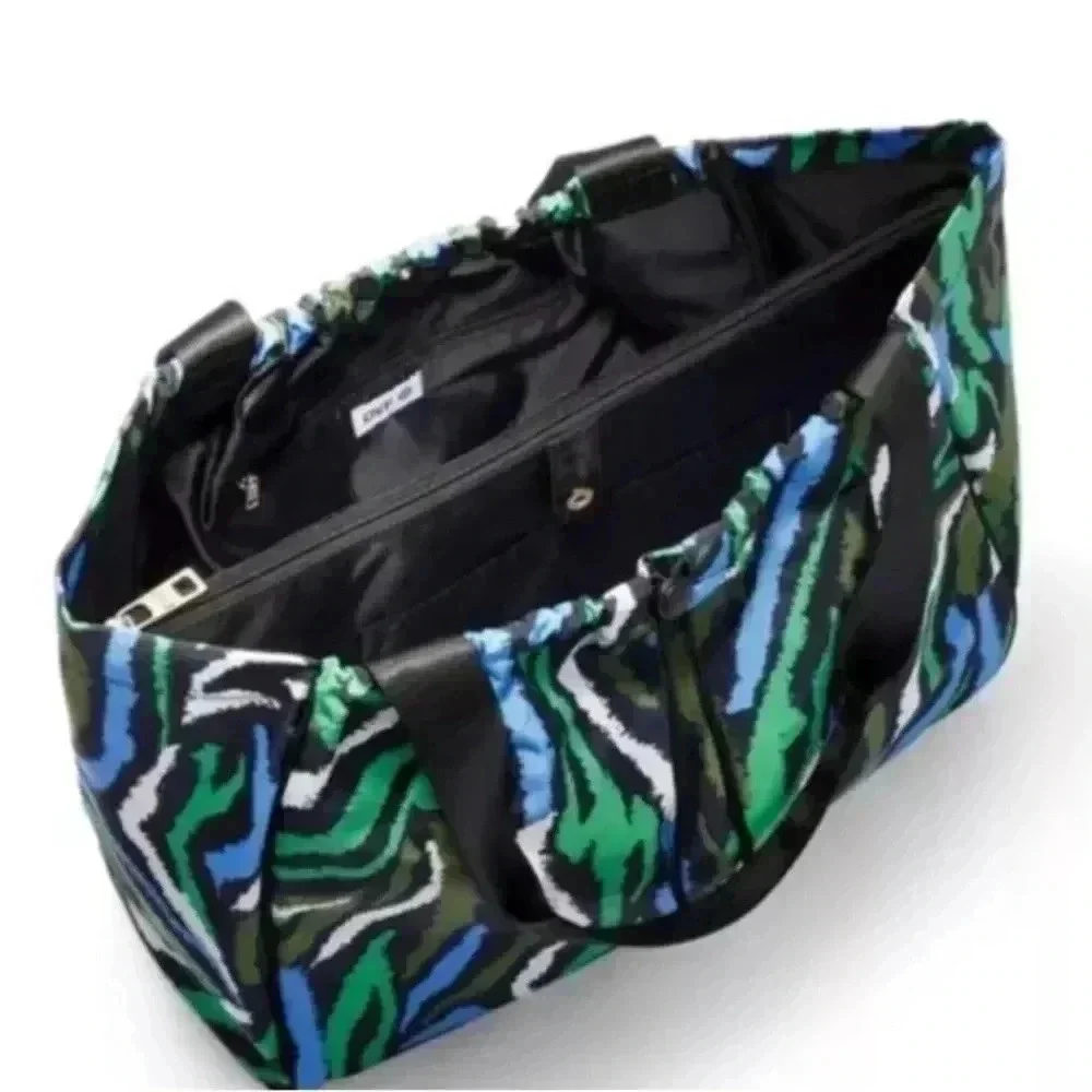 NWT DVF for Target Disco Zebra Tote‎ Bag Laptop 12x18 Diane von Furstenberg NWT